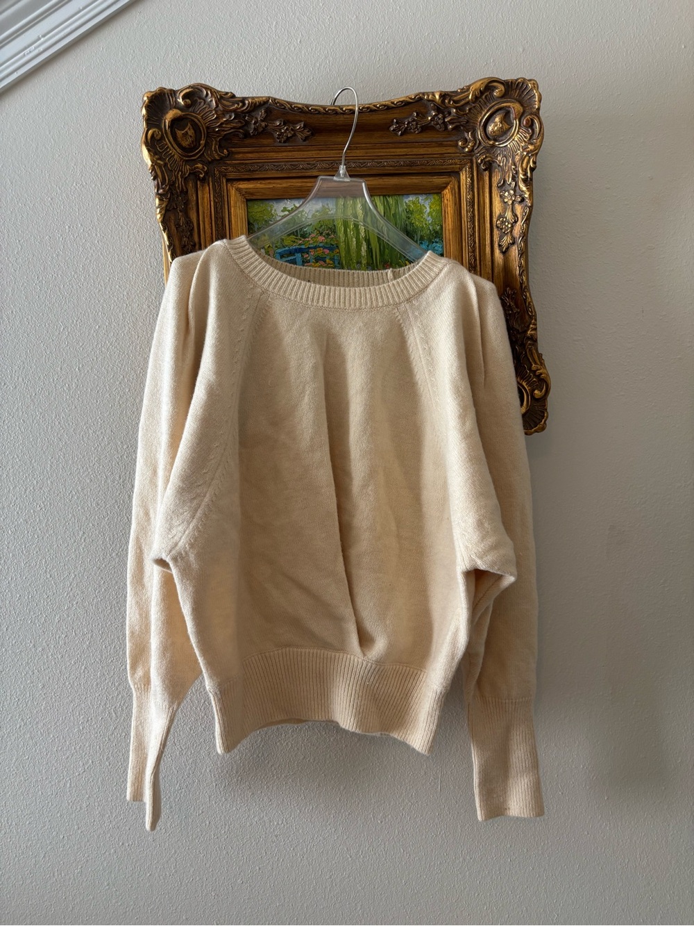ELAN Cream Beige Soft Knit Dolman Sleeve Pullover Sweater